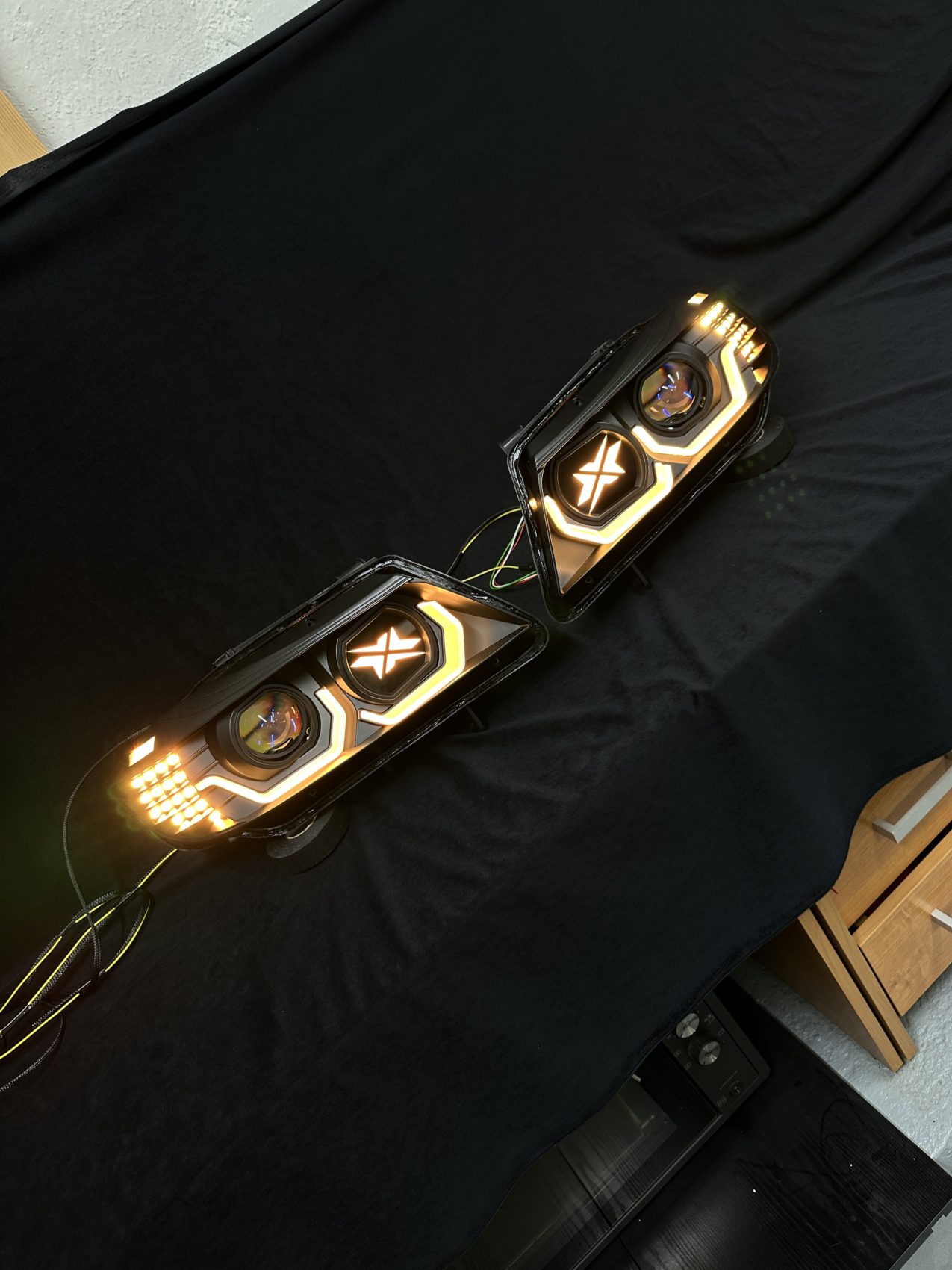 BMW E90 RGB HEADLIGHTS - Lumen Noise